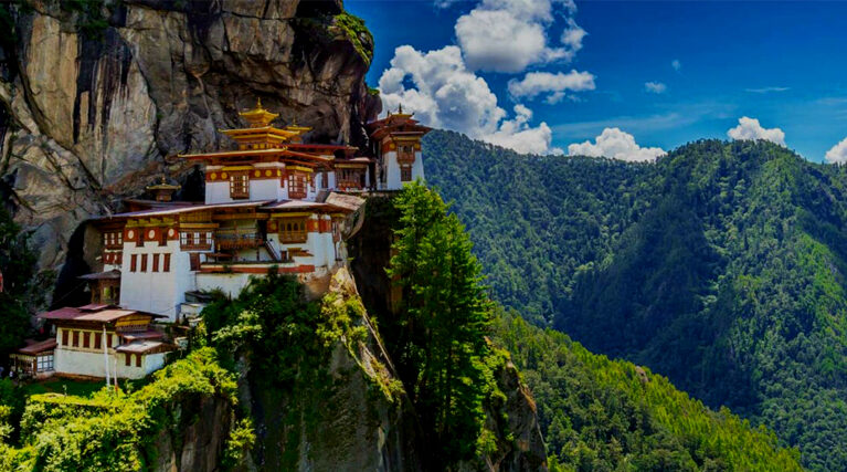 bhutan trekking and tours